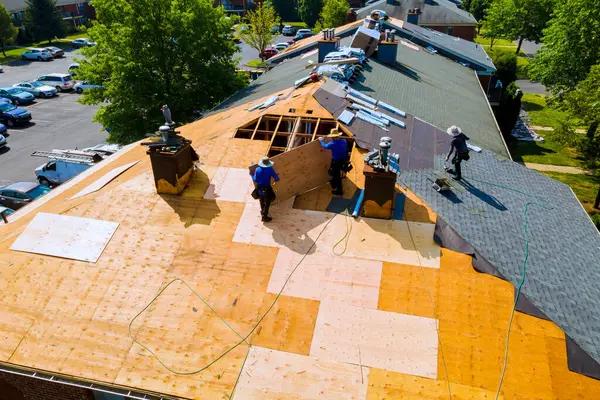 Choose Oak Ridge’s Top Roofing Contractors